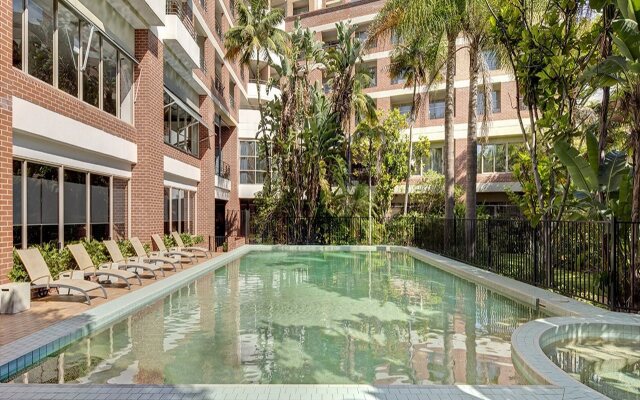 Adina Apartment Hotel Sydney Surry Hills