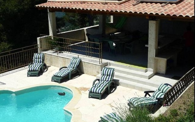 Villa With 5 Bedrooms in La Roquette-sur-var, With Wonderful sea View,