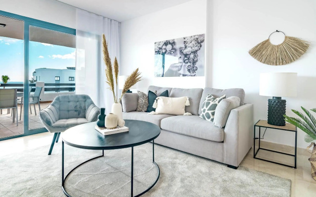 DJA- Modern 2 bedroom apartment close to beach