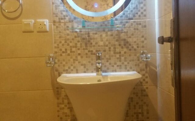 Rozana ApartHotel