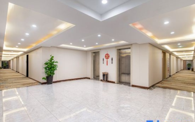 Pruis Restaurant & Hotel