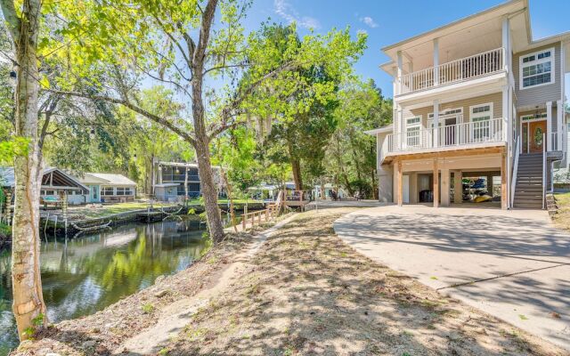 Tropical Canalfront Escape With Decks & Dock!