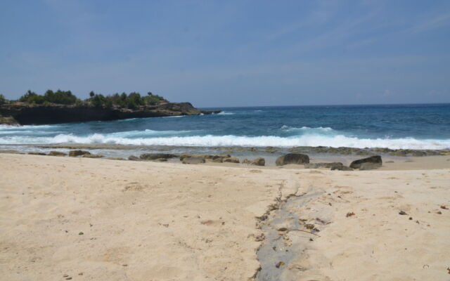 Sunset Villa & Cafe Lembongan