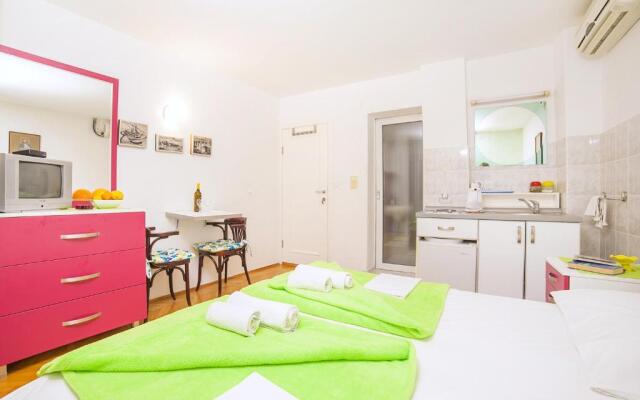 Apartments Adria