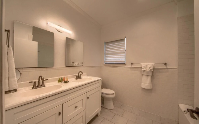 Faust St Retreat DT 306