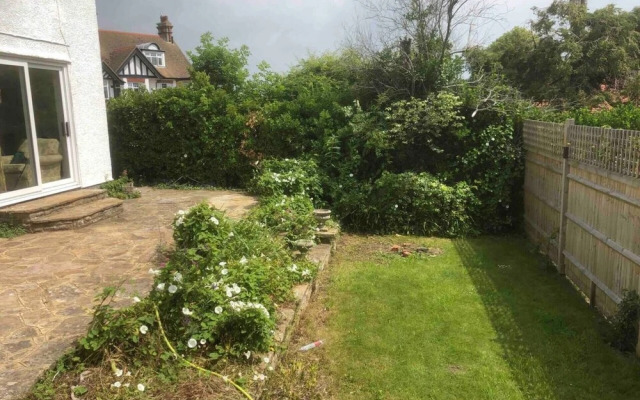 Inviting 5-bed House in Eastbourne