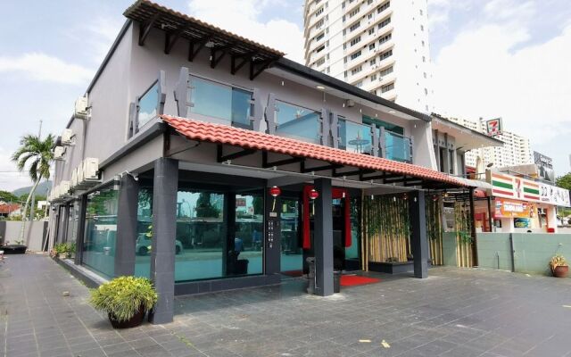 Gurney Coast House at Gurney Drive