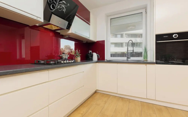 Spacious Targowek Apartment by Renters