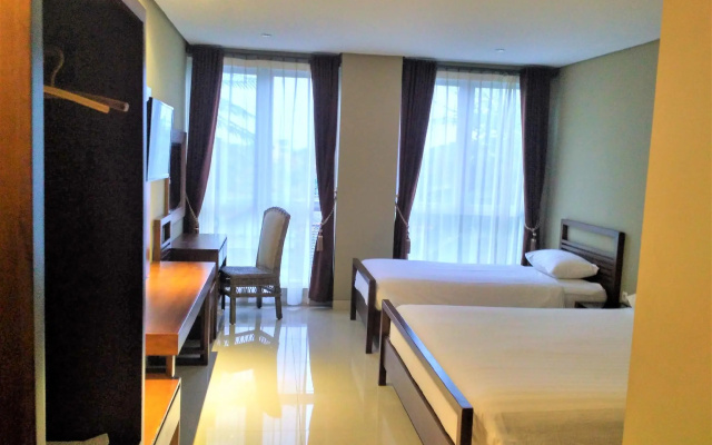 Zen Rooms Ambarukmo Plaza Syariah – Guest Rooms – Sleman