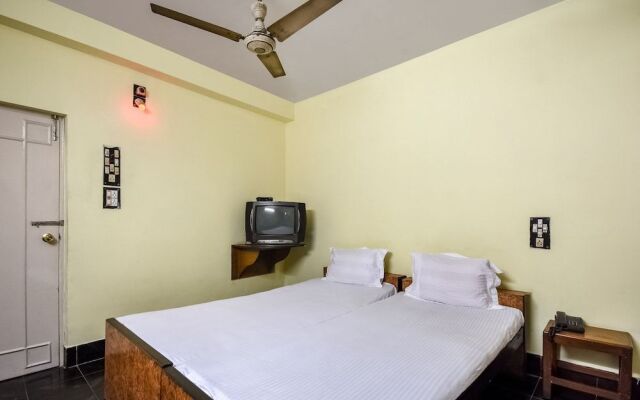 Spot On 39307 The Hotel Park