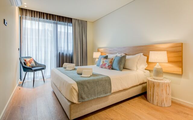 Blissful Suites Porto by gaiarooms