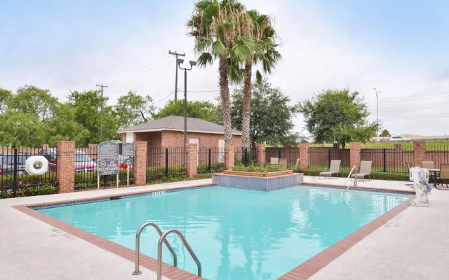 Holiday Inn Express San Antonio South