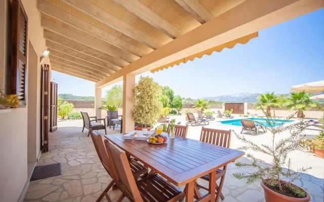 Villa With Pool & Terrace