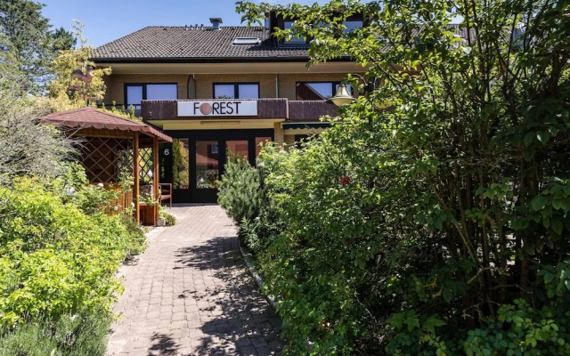 Forest Apartments & Rooms
