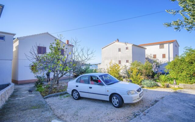 Apartment Ante