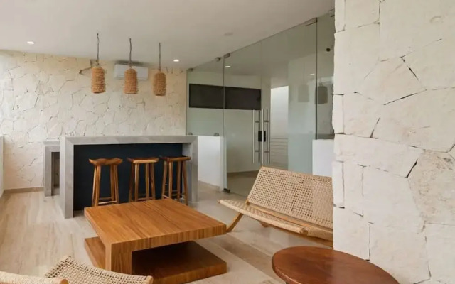 Exclusive Apt w Private Pool Surround Speakers