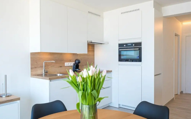 Appealing Apartment With Sea-view