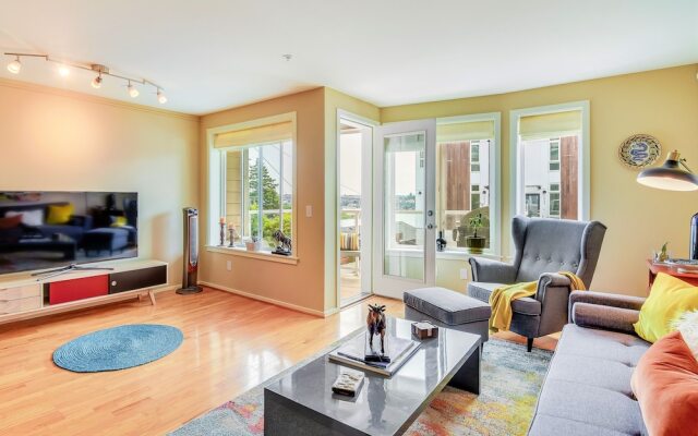 Lake View on Dexter - Two Bedroom Condo