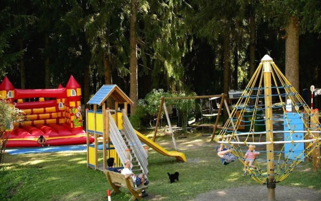 Hotel & Camping Gisser