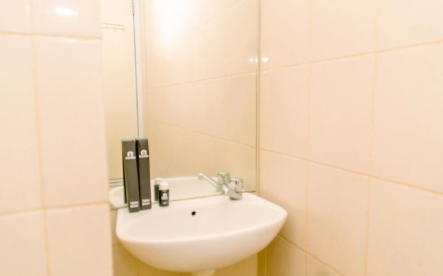 Nice And Elegant 2Br At Serpong Greenview Apartment