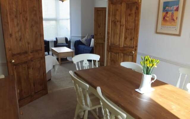 Lyndale House, Tenby