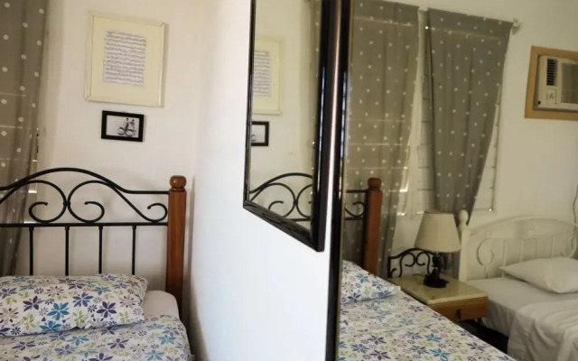 PLAZA, Knocking on Cuba