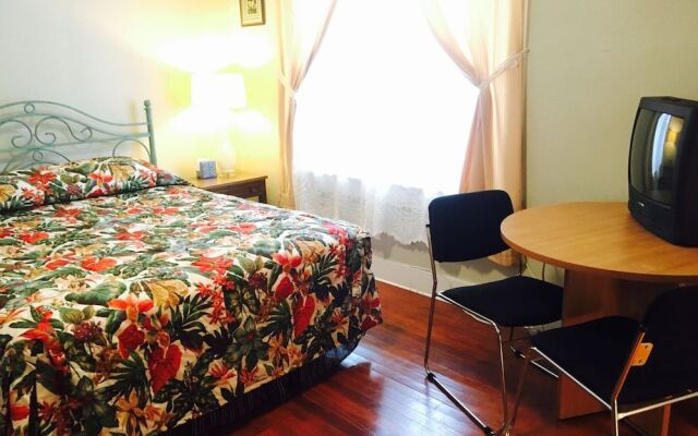 Kenoza Lake View Manor