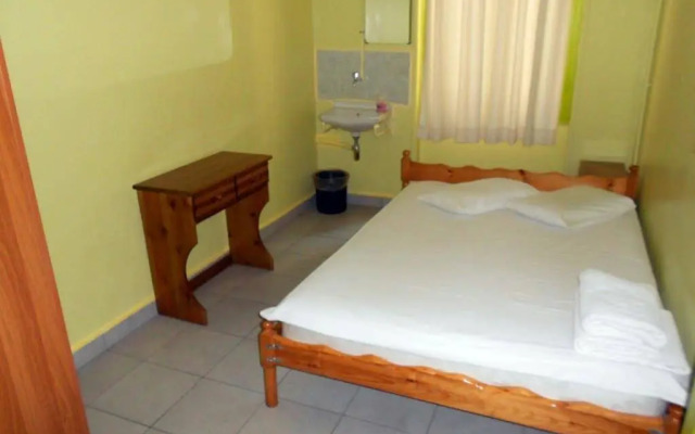 Zeus Hostel