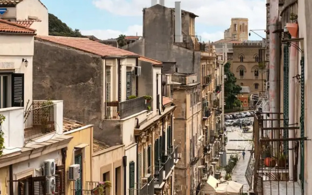 Suite Vucciria With Terrace by Wonderful Italy