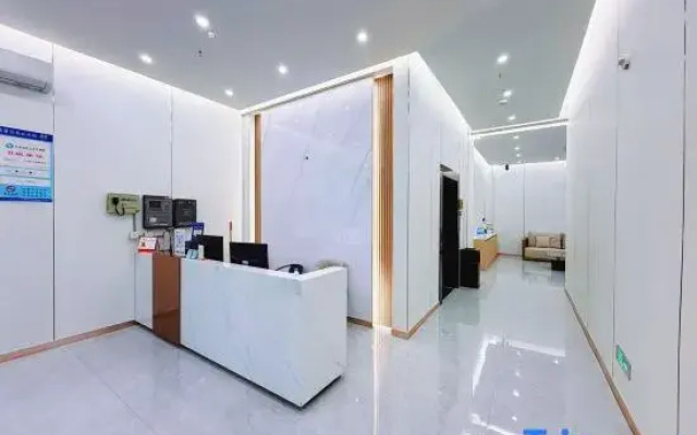 Yijia Hotel (Zhongxin Agricultural and Industrial College Branch, Zengcheng, Guangzhou)