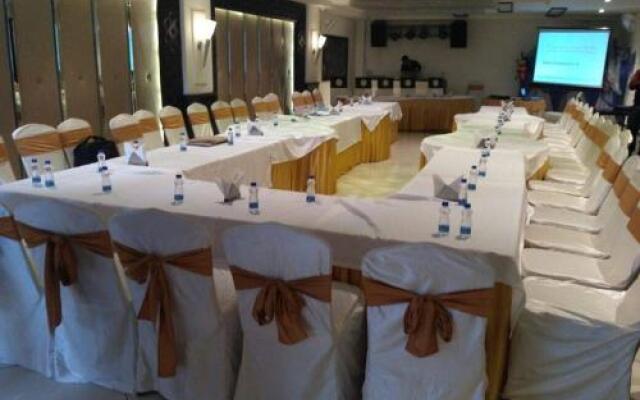 Aliza Hotel