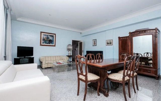 Lush Garden Steps Away from Great Park