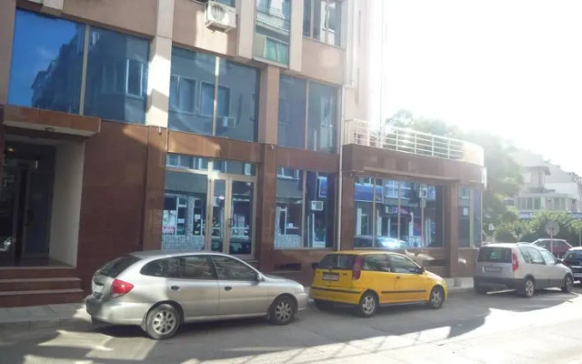 Neva Guest Rooms and Studios