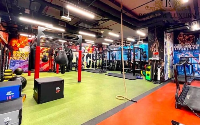 1BR view in a luxurious home