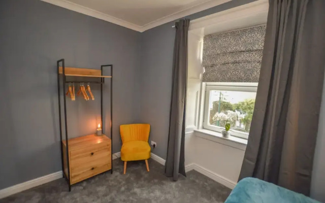 The Gallery Apartment