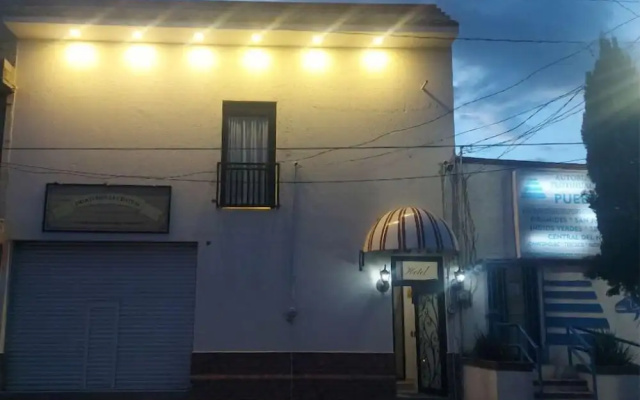 Hotel Central Pirámides
