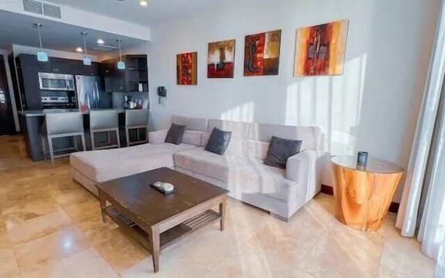 Seaview Oasis 1-BRSuite in Croc's casino