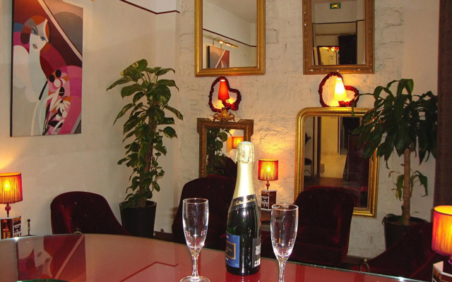 Pax Opera Hotel