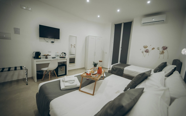 Dimora Fantasia Charme B&B