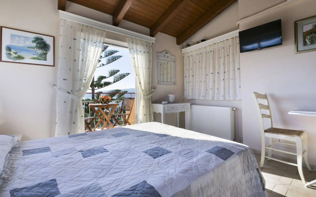 Panorama Fanari Studios & Apartments