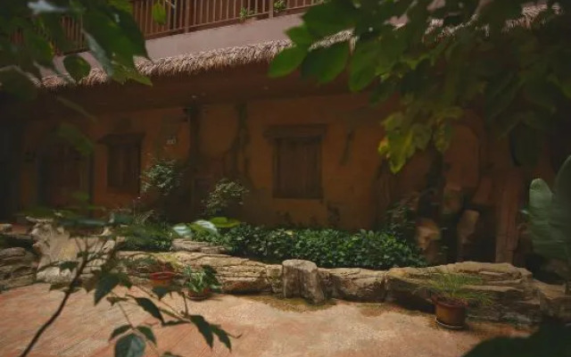 Muchun Inn (Xishuangbanna Poshui Square)