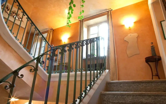 Villa Frola