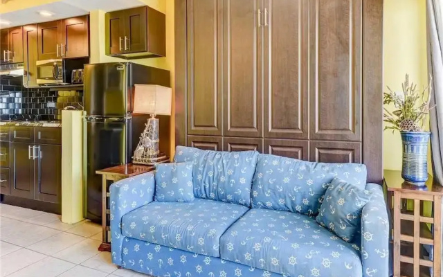 Beacher's Lodge 307 by Distinctive Beach Rentals