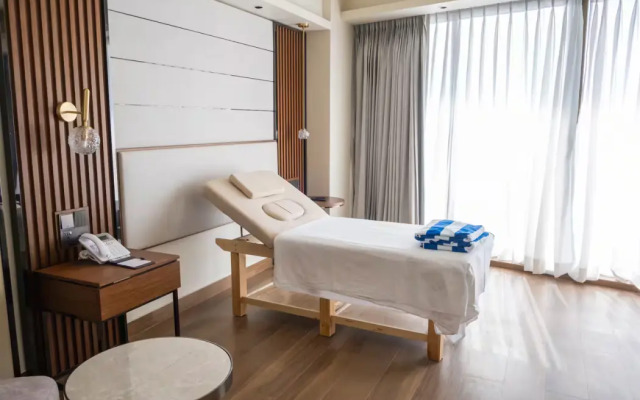 Ramada by Wyndham Cox's Bazar Kolatoli Beach