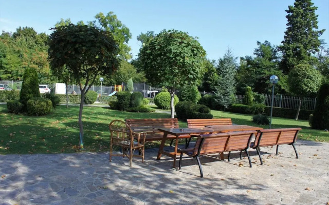 Apartments in the Sea Garden