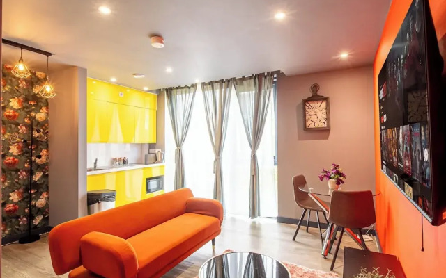Bright and Spacious Studio in Sheffield Centre