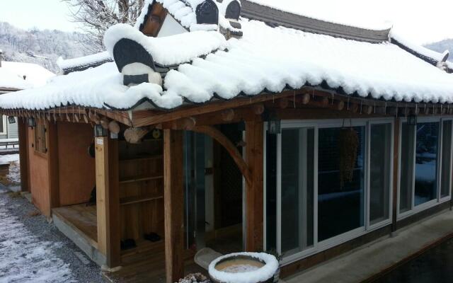 Jeonju Geunae Hanok Pension