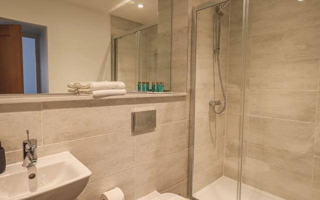 The Wilfred Suite Stone Cross Mansion