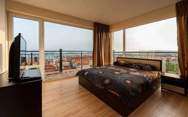 Roel Residence Apartments