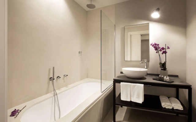 Opera 35 Boutique Hotel